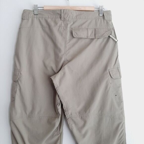 COLUMBIA Titanium Capri Light Packable Casual Cropped Pants Sz 12 Flawed - Picture 10 of 14